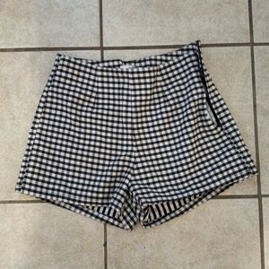 Guess plaid shorts size 0